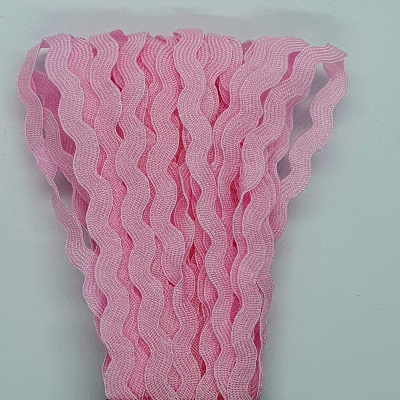 Ric Rac 15 yards - 30 Colours – RJ's Crafts